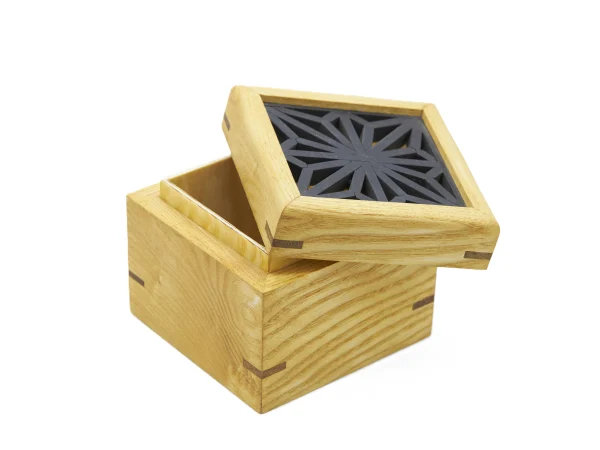 Caja-001 – Frank de la Barrera Kumiko contemporáneo 2024 Mérida México