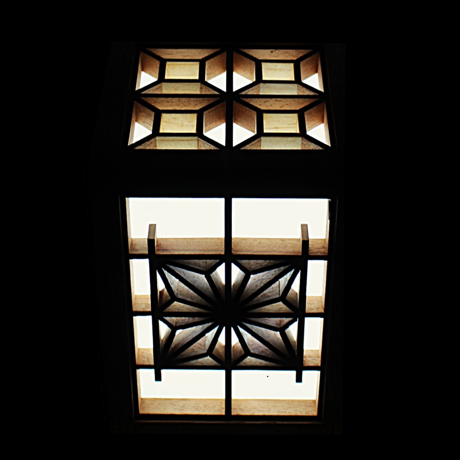 Lámpara de Mesa Kakuasa – 001 - Image 1